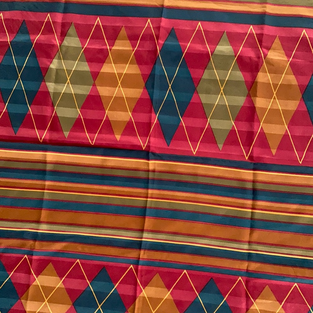 Geometric pattern scarf.